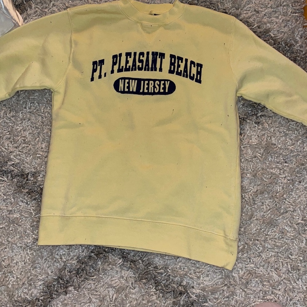 crew neck